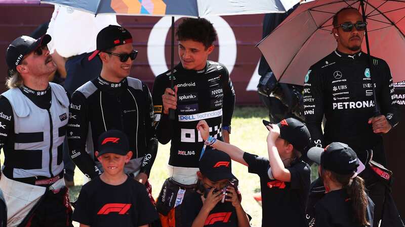 F1 star hints at new deal within weeks amid Lewis Hamilton