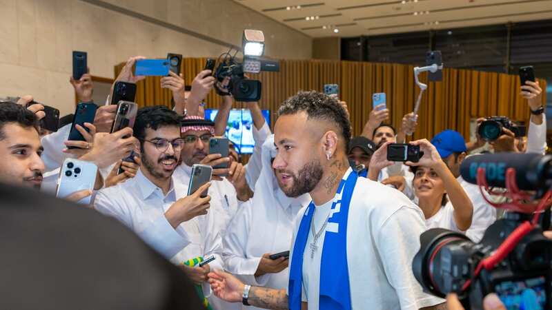Neymar received a hero