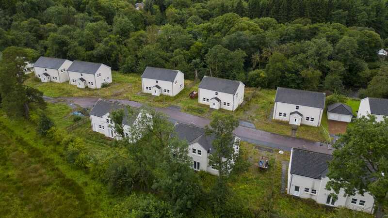 The few residents who moved in to the housing complex say they are still 