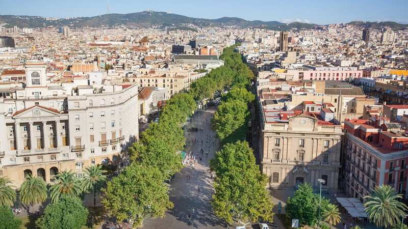 Tourists slam Spanish hotspot that has 