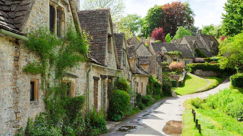 This gorgeous traditional Cotswolds village attracts tourists from Japan (Image: Getty Images/iStockphoto)
