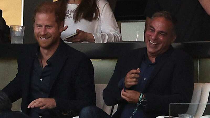 Harry flies solo as Meghan 