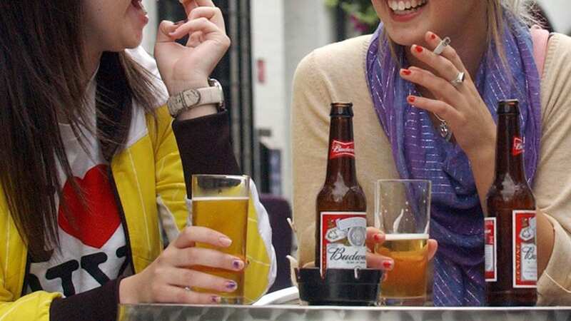 Some 62% of the public support making outdoor seating areas of all restaurants, pubs and cafes smokefree (Image: PA)