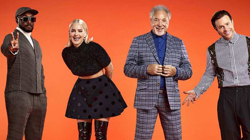 The Voice UK icon left 