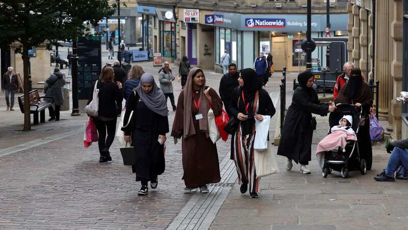 Crowds in Bradford (Image: © Glen Minikin)