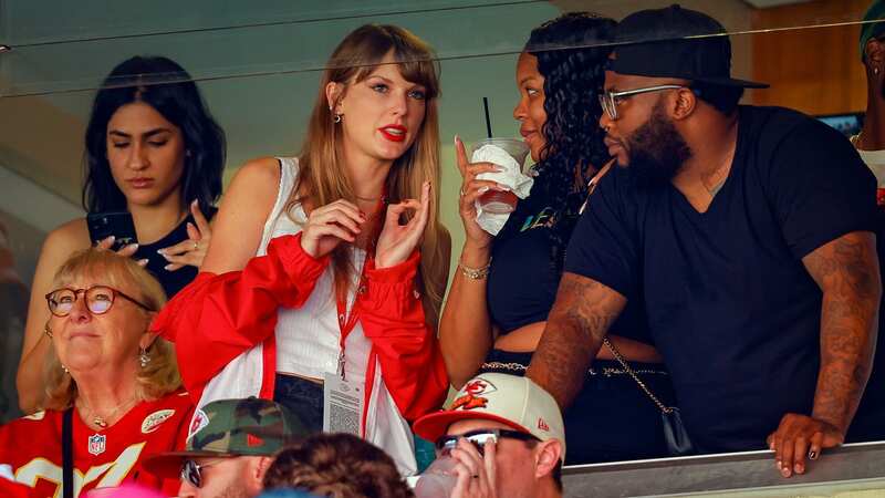 Taylor Swift watched Travis Kelce on Sunday and met his mother Donna (Image: Getty Images)
