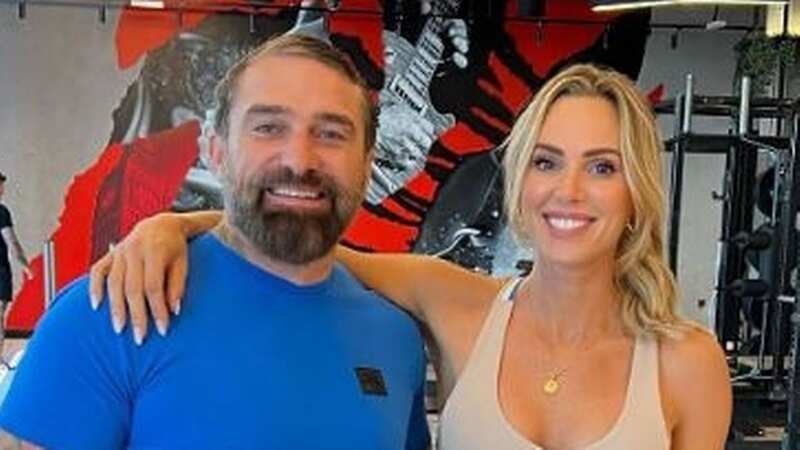 Sarah Lindsay training Piers Morgan (Image: instagram.com/roarfitnessgirl)