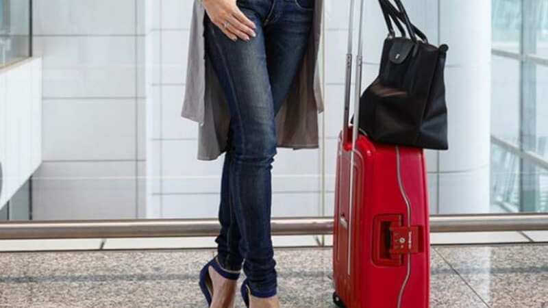 Save more than a third on selected Samsonite suitcases (Image: Samsonite)