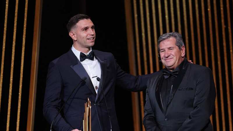 Emiliano Martinez award 