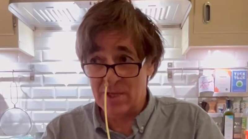 Comedian Mark Steel feeds himself through tube as he updates on cancer diagnosis