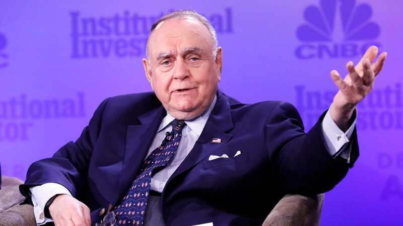 Leon Cooperman has invested in Man Utd