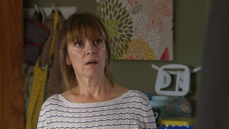 Emmerdale aired a shocking death this evening, with Rhona Goskirk being left inconsolable following the heartbreaking loss
