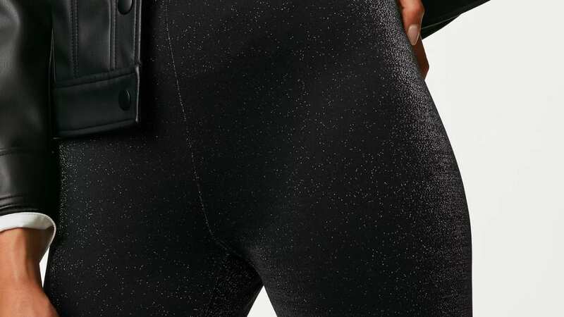 Shoppers are snapping up these festive leggings ahead of Christmas