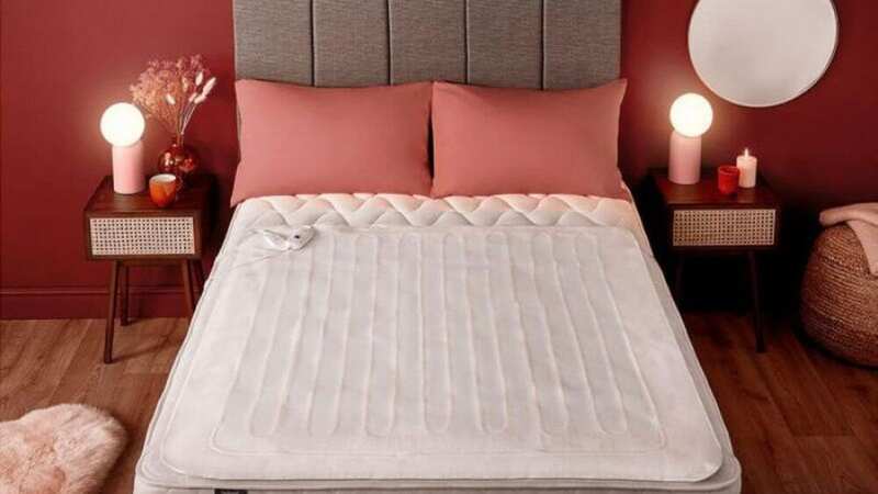 Shoppers still have time to nab the Silentnight blanket for 30% off (Image: Silentnight)