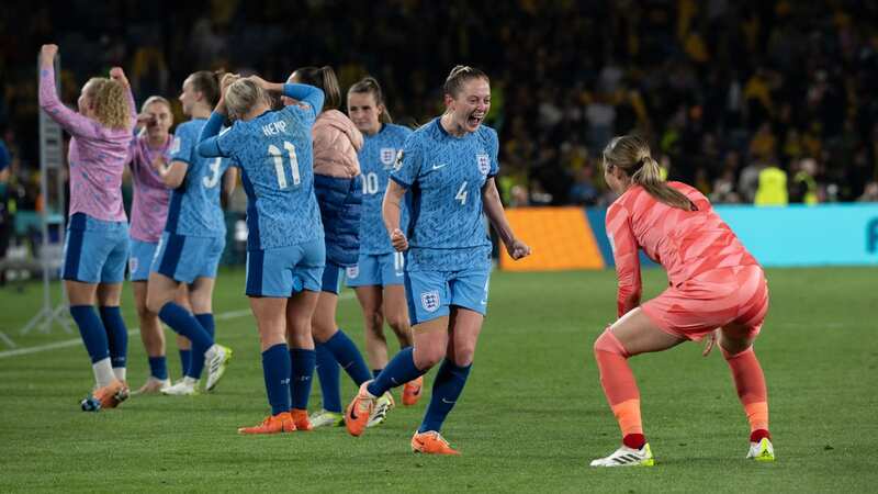 Keira Walsh (left) is backing goalkeeper Mary Earps (right) to bounce back from her error against Netherlands (Image: Andy Stenning)
