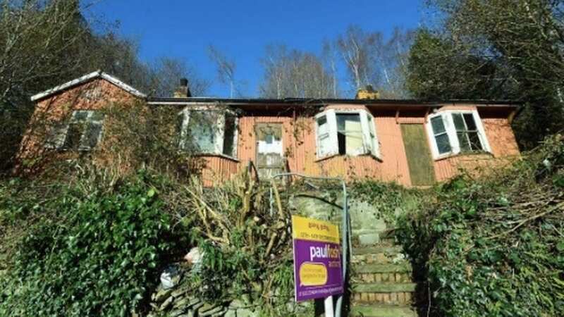 The bungalows ended up going for tens of thousands of pounds (Image: Rob Browne /Walesonline)
