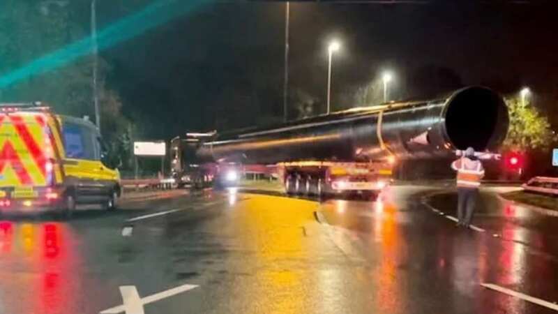 The company shipped six 50 metre steel tubes without any of the safety precautions they promised police (Image: Essex Police)