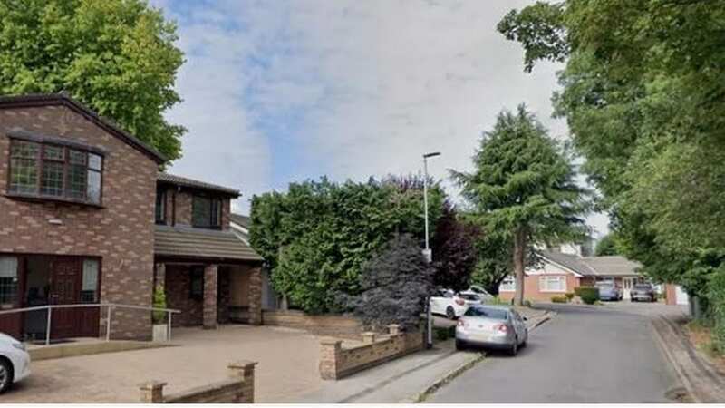 Three thugs invaded the Oadby home of a couple who managed to fight off the gang