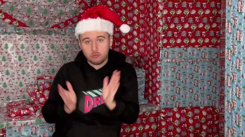 Christmas prankster blankets the entire house in wrapping paper