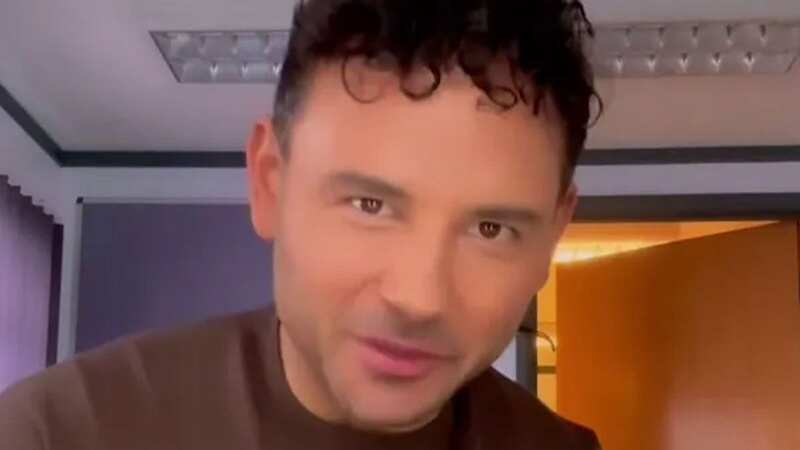 Ryan Thomas dedicates first Dancing on Ice performance to late dad