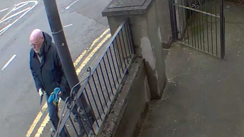 Chilling moment killer wipes blood from knife in street after stabbing mum