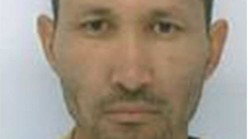 Clapham fugitive, 35, named as three forces hunt man with 