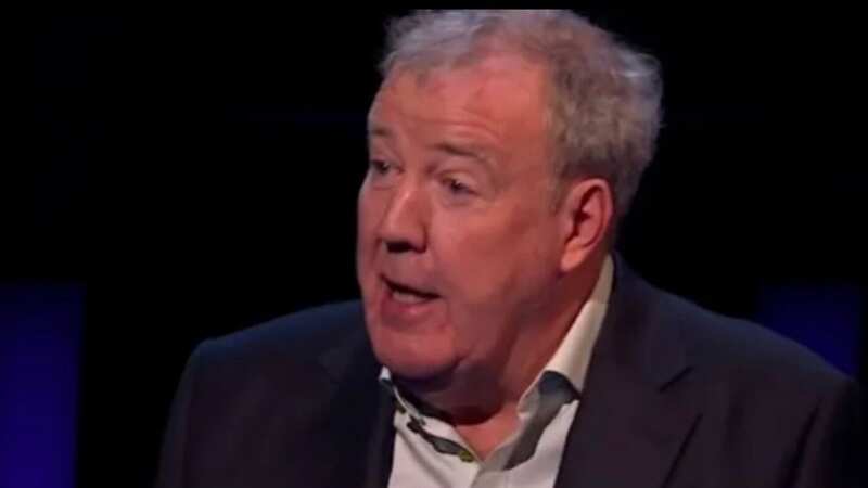 Who Wants To Be A Millionaire viewers stunned as contestant phones showbiz pal