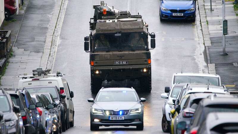 Military moves 500kg WW2 unexploded device after thousands evacuated from homes