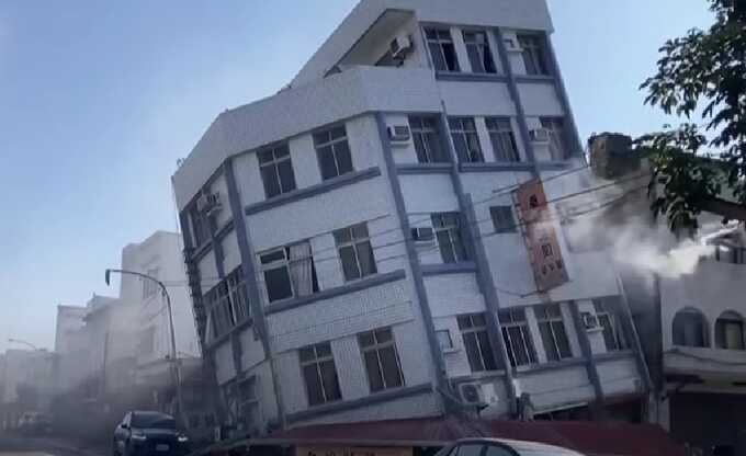 7.4 magnitude quake hits Taiwan, strongest in 25 years