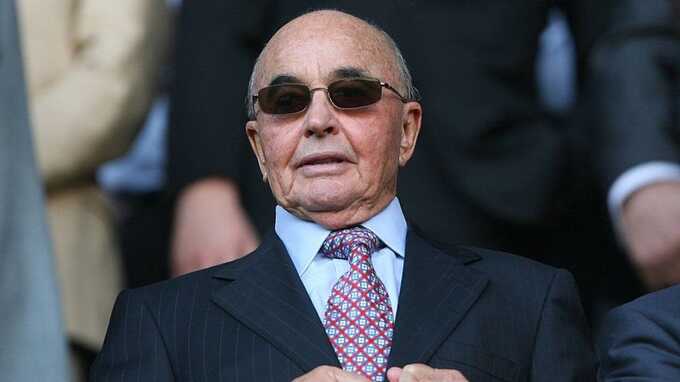 British billionaire Joe Lewis avoids US prison in insider trading case