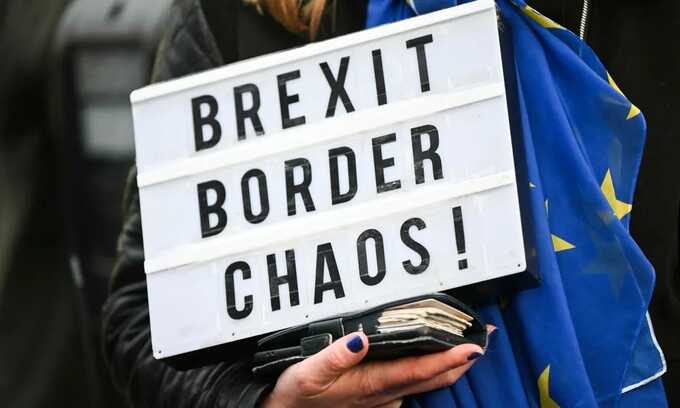 Brexit border checks will cost UK firms £470m annually, says watchdog