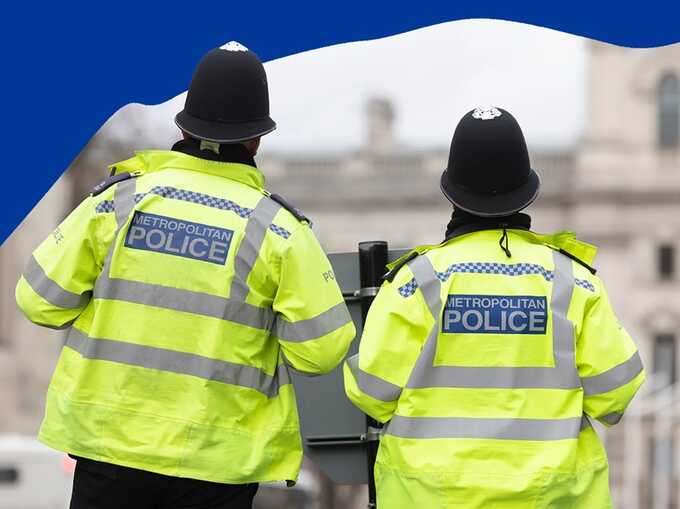 Man in his 30s dies in police custody - investigation launched