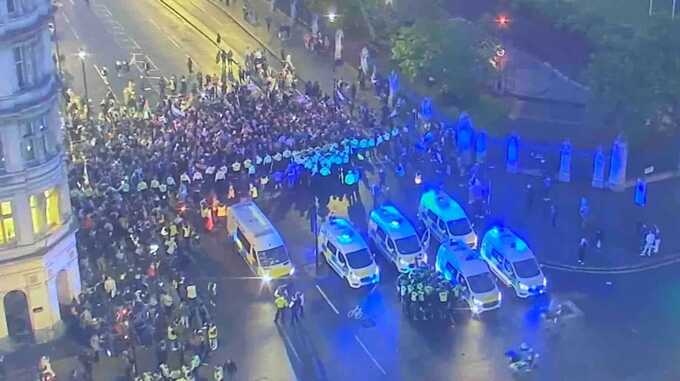 Three police hurt and 40 arrests at pro-Palestinian march in London