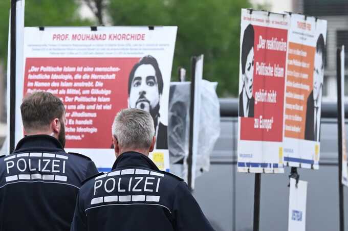 Murder of German police officer inflames migration debate ahead of EU election