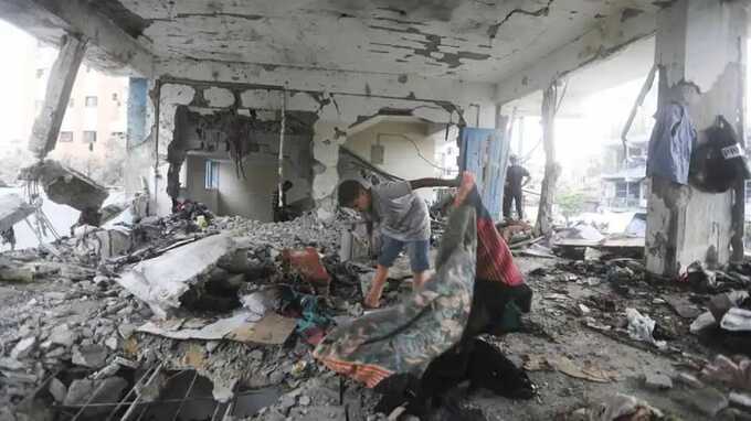 Israeli strikes kill 18, including refugee camp mayor