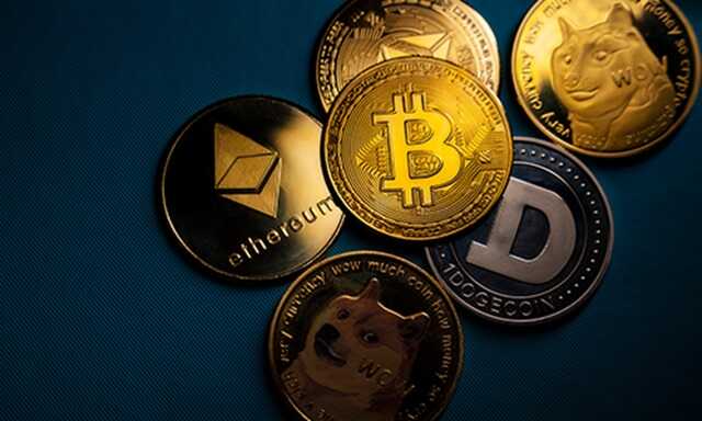Two dealers suspected of operating an illegal £1bn cryptocurrency exchange arrested in London