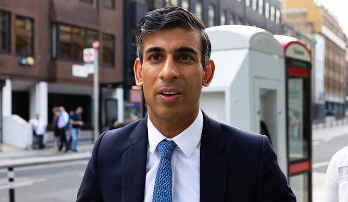 Tories finally drop two candidates involved in election betting scandal