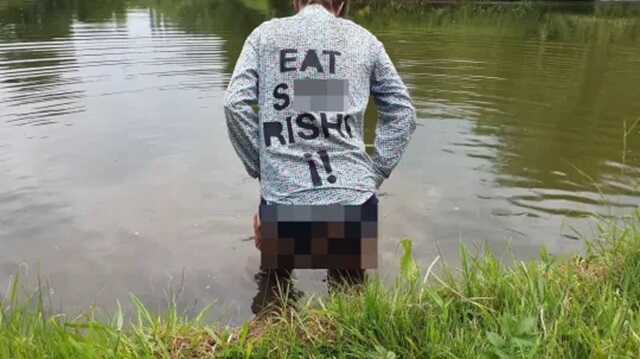 Youth Demand Take a Dump in Rishi Sunak’s Lake (Picture:Twitter@youth_demand)