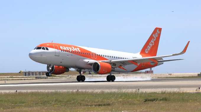 EasyJet cancels flights, leaving hundreds of British tourists with summer holidays canceled