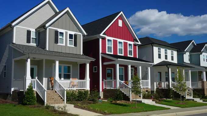 UK house prices remain subdued for third successive month