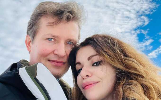 Oligarch’s daughter buys £32.5m mansion, then sues seller over ’millions of moths’
