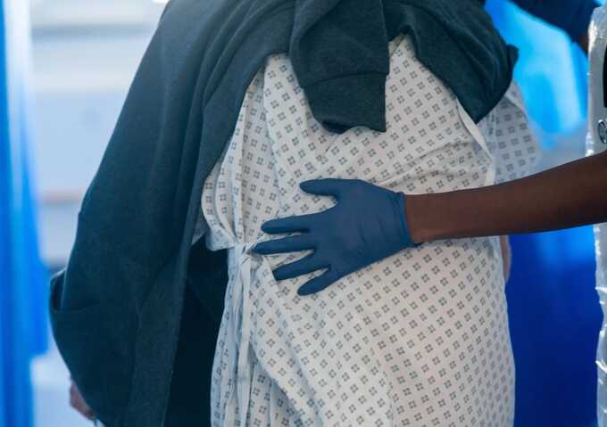 Significant increase in cancer patients in England waiting months for treatment