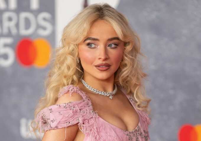 Chancellor Rachel Reeves defends accepting free tickets to Sabrina Carpenter concert