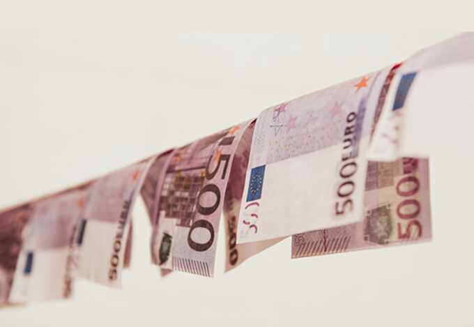 Italian authorities uncover multi-million euro fraud, seize 100 million in assets