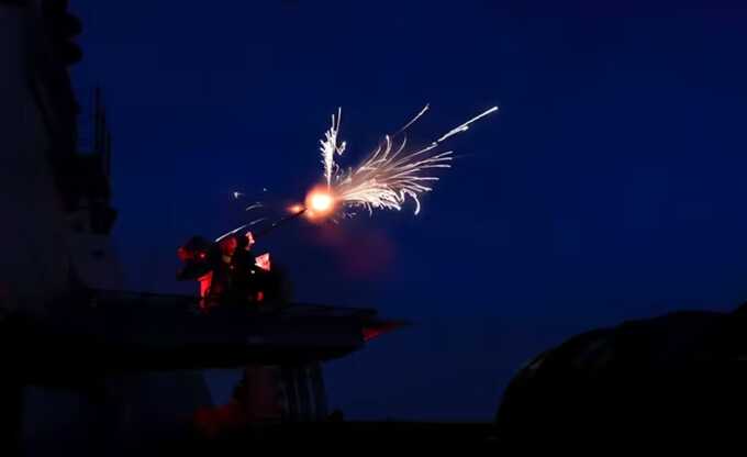 HMS Dauntless completes live-fire exercise, ready for Carrier Strike Group deployment
