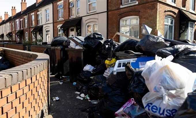 British soldiers deployed to tackle trash in Birmingham amid sanitation workers’ strike
