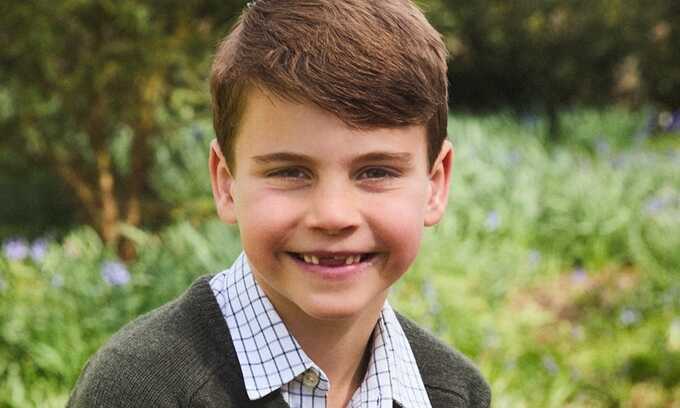 New photo of gap-toothed Prince Louis released for his 7th birthday
