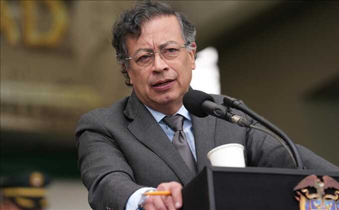 "Donald Duck" and diplomacy: Colombian president mocks Trump after visa dispute