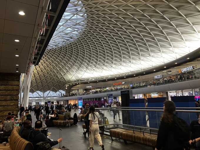 Rush hour panic: King’s Cross closed due to fire alarm