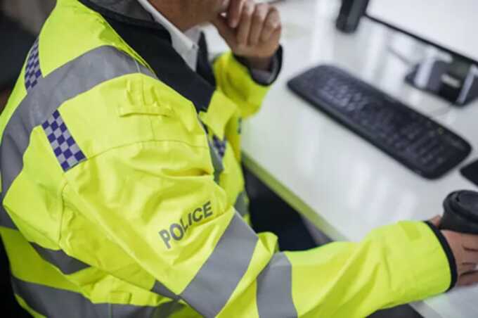 Cop "worked" from home: 10 million Z-key presses cost him his career